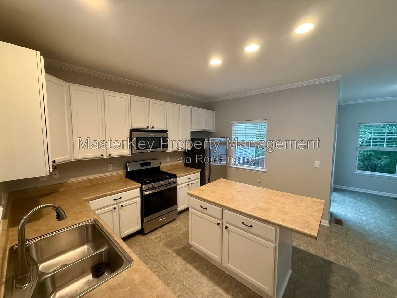 118 Darley Dale Loop - Photo 2 of 42