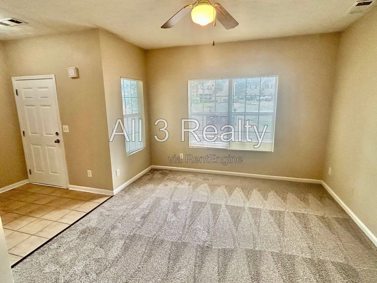 1559 Eastern Sunrise Ln - Photo 5 of 25