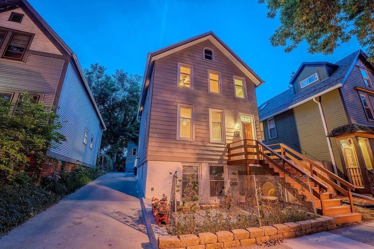 1757 N Franklin Pl - Photo 2 of 29