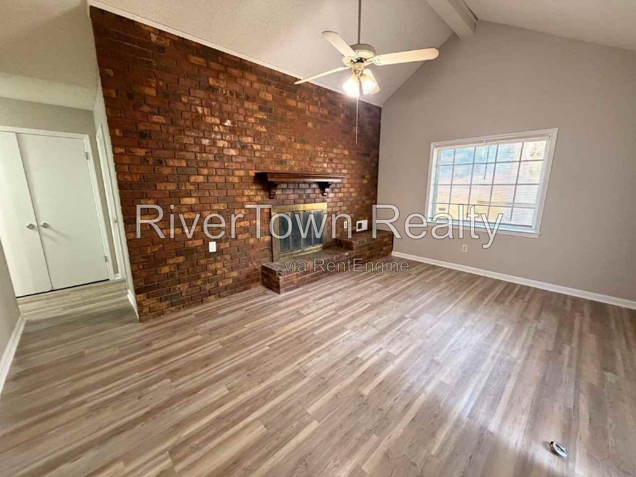 4993 Cedar View Rd - Photo 4 of 18