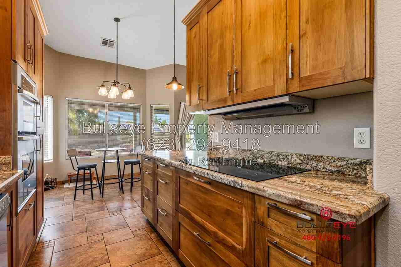 23424 N 42nd Dr - Photo 7 of 33