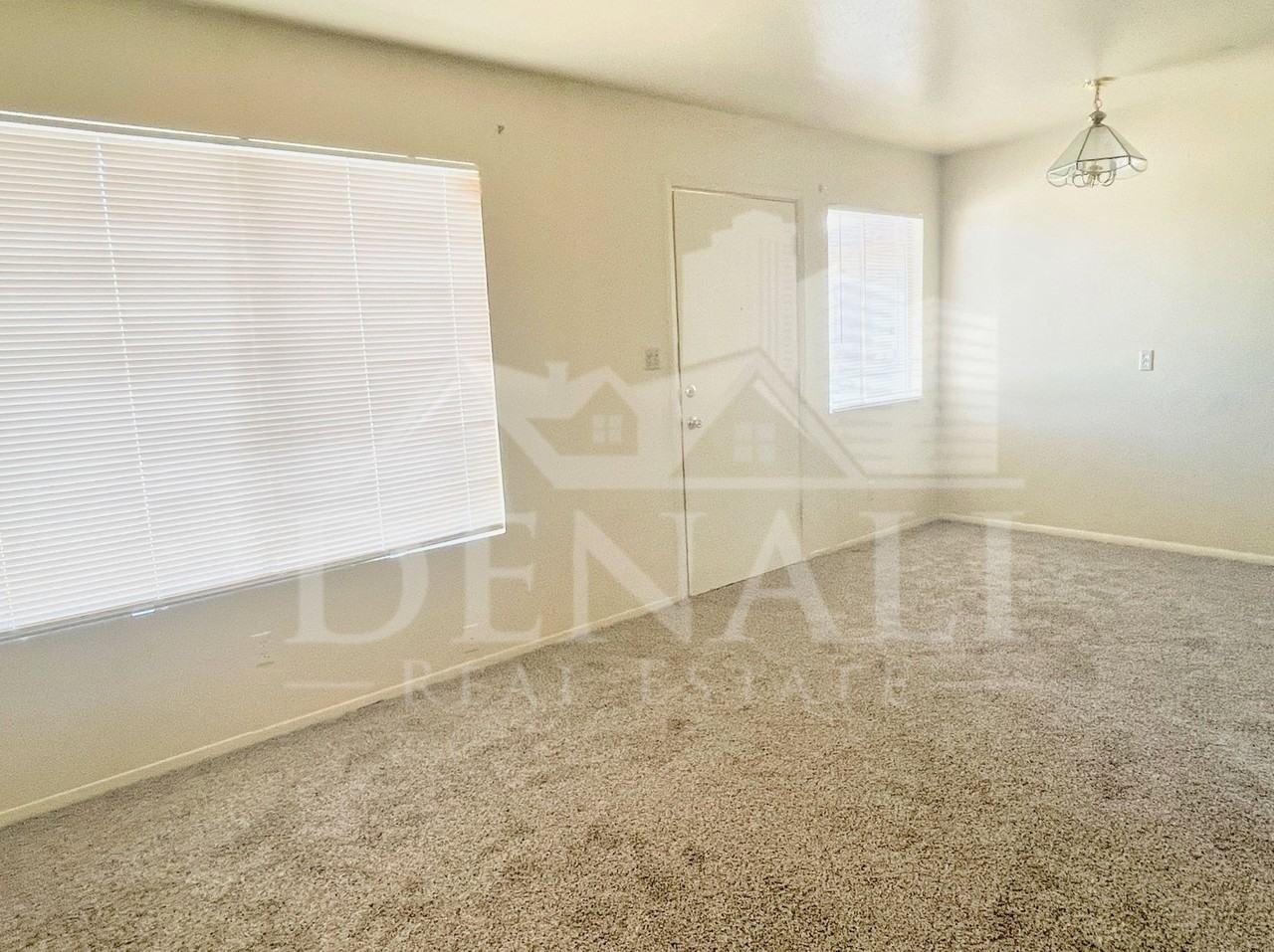 1211 W Apache Trl #L - Photo 3 of 10