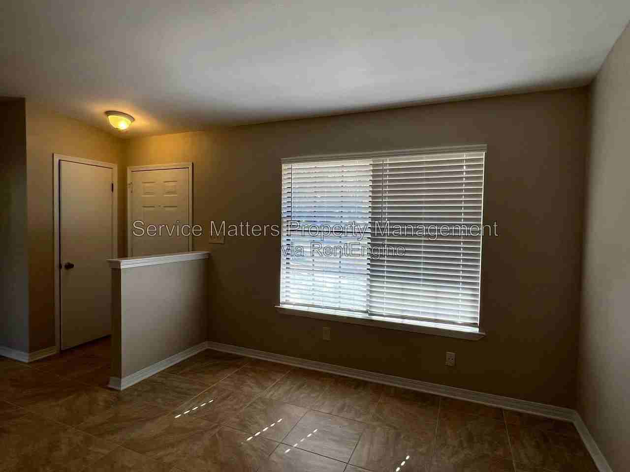 4790 Gregg Ave - Photo 7 of 38