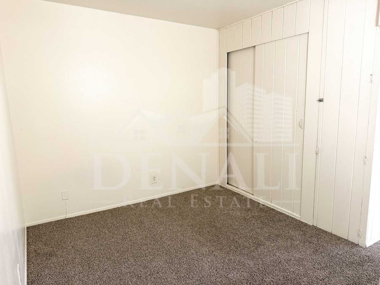 1211 W Apache Trl #B - Photo 7 of 8