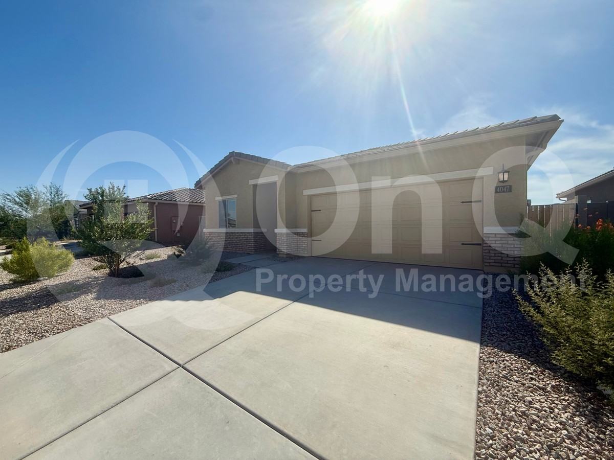 4047 N Ghost Hollow Way - Photo 2 of 19