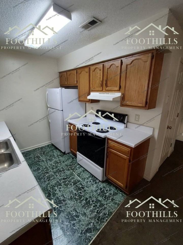 700 Simpson Rd #10C - Photo 3 of 14