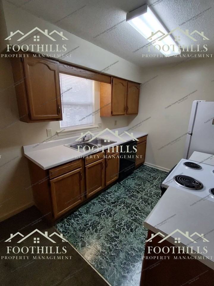 700 Simpson Rd #10C - Photo 4 of 14