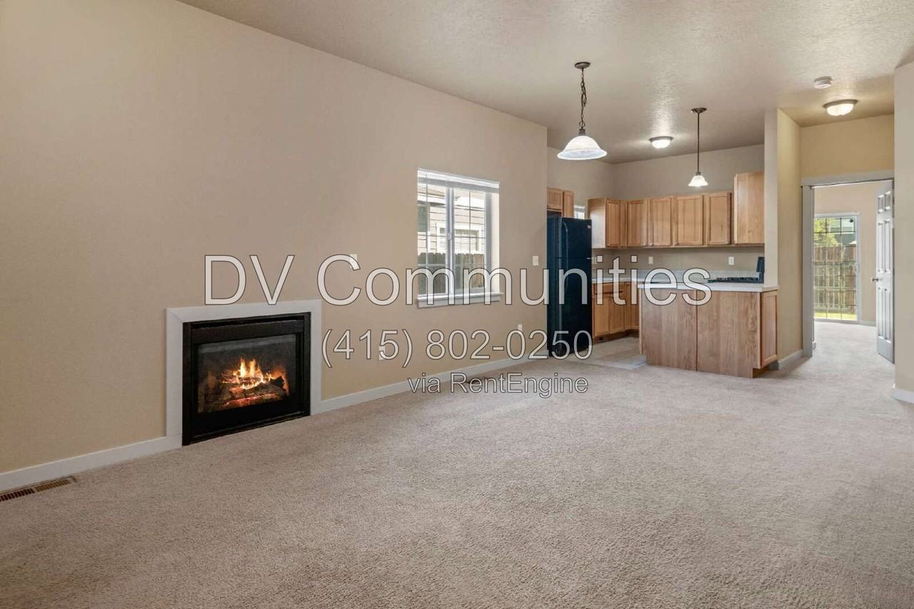 1413 Sw 27th St - Photo 4 of 22