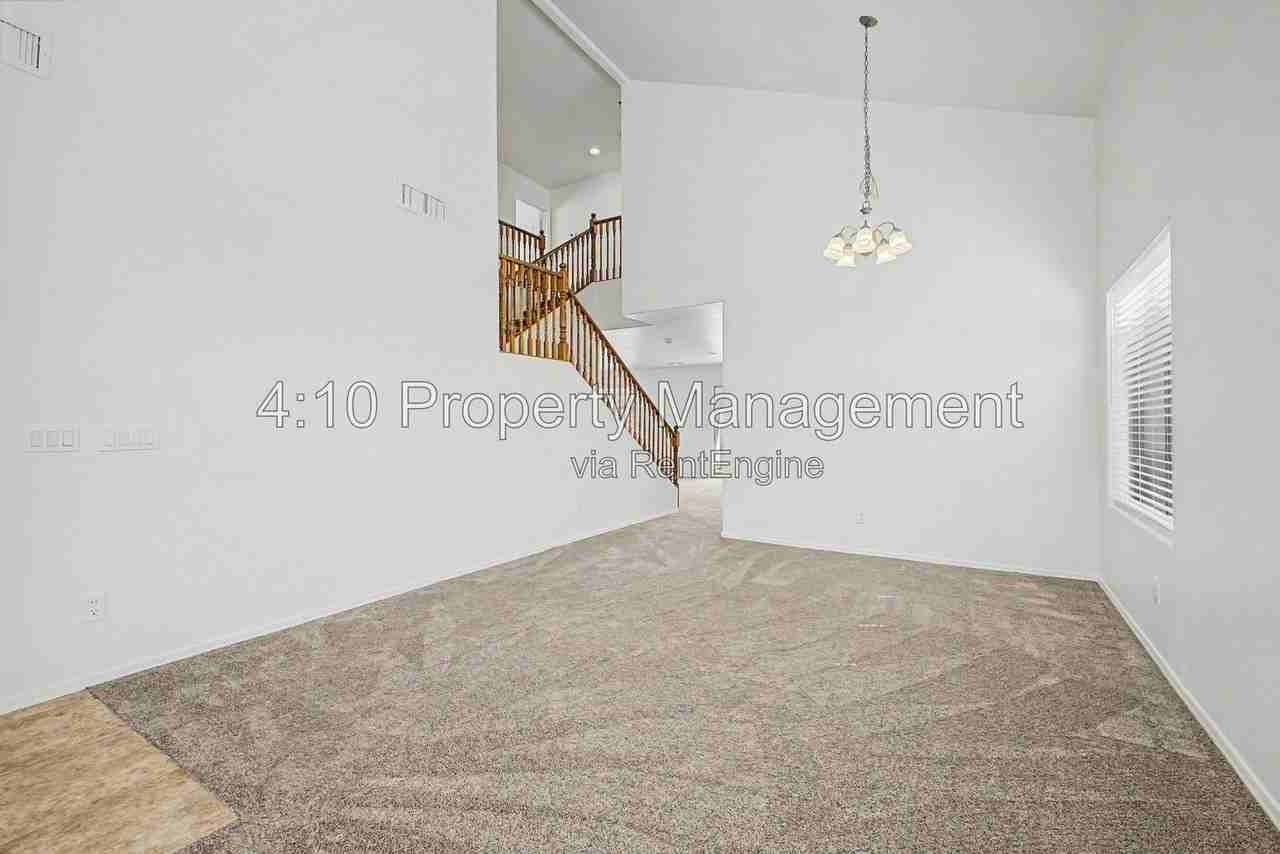 2907 W Peggy Dr - Photo 7 of 39