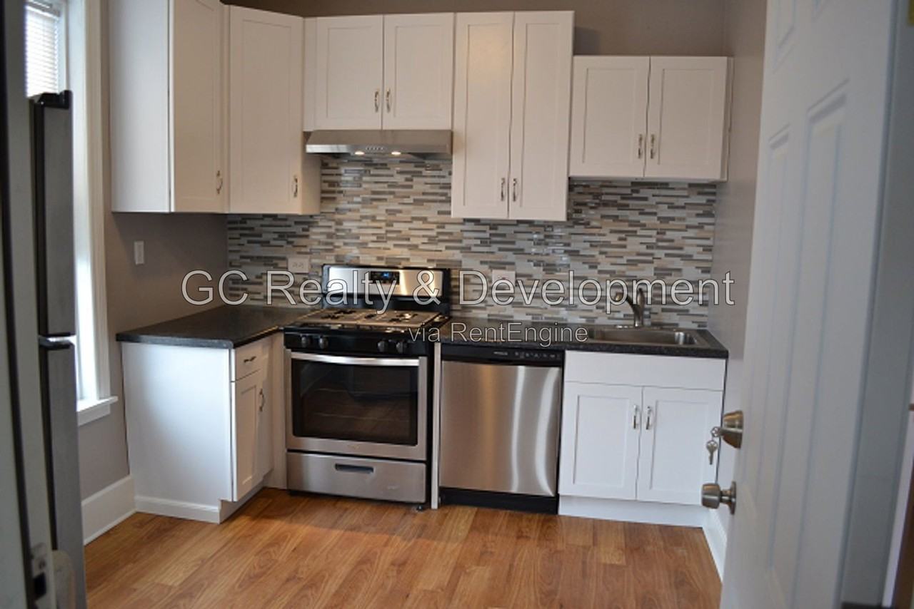 4820 N Springfield Ave #4 - Photo 2 of 17