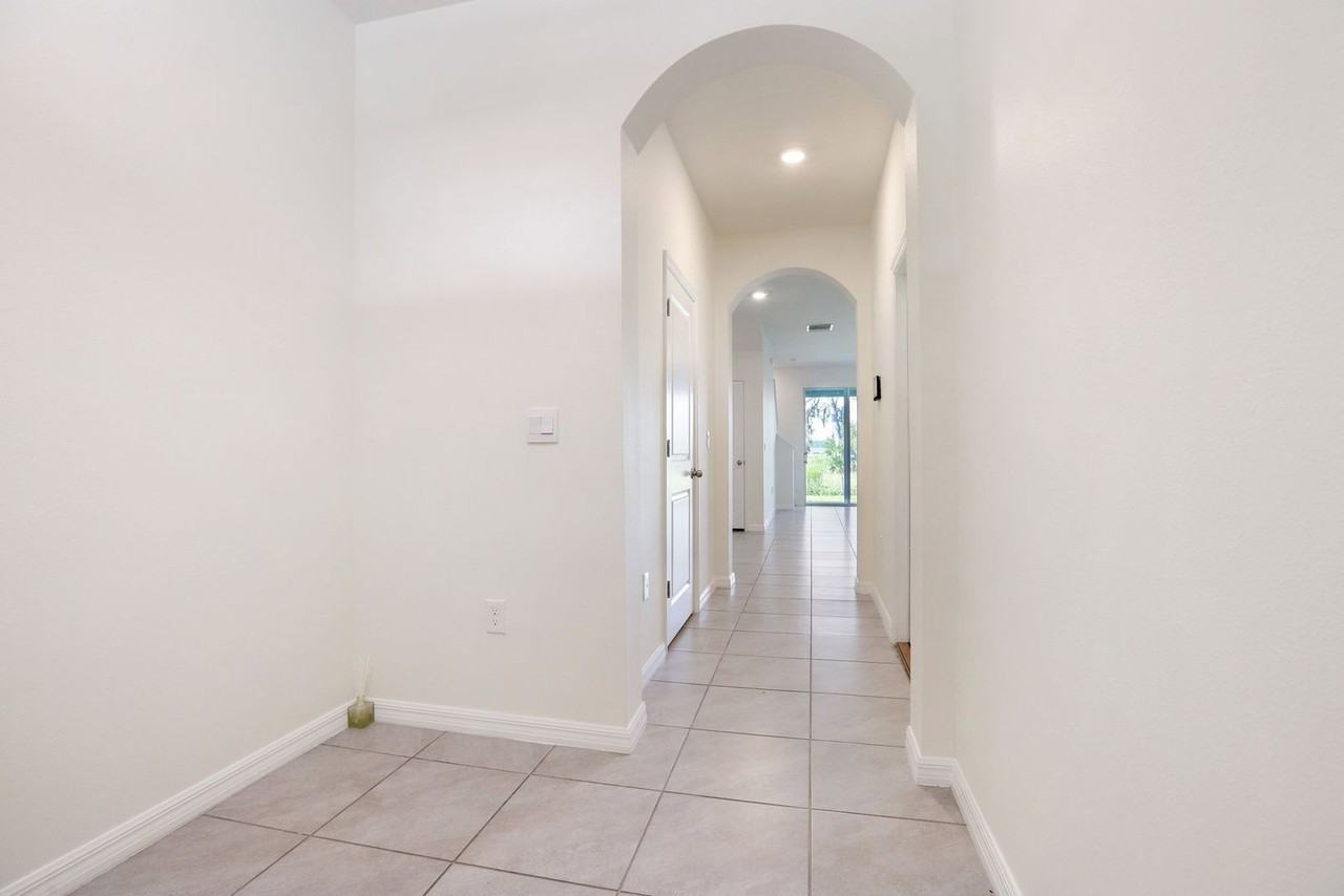 34310 Redwood Dawn Ln - Photo 4 of 40