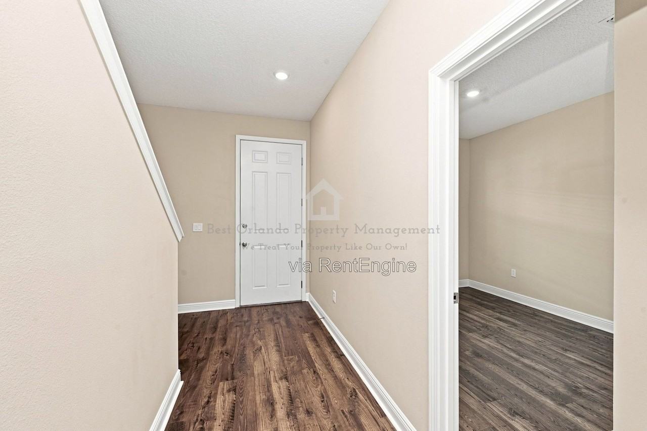 16333 Hamlin Hills Rd #1 - Photo 6 of 35