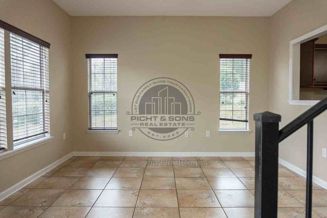 2297 Del Carmel Way - Photo 2 of 16