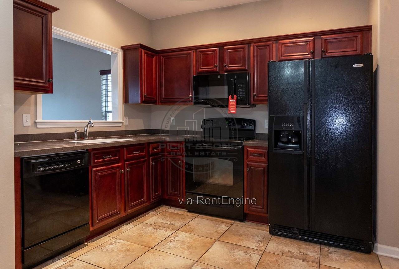 2291 Del Carmel Way - Photo 4 of 16