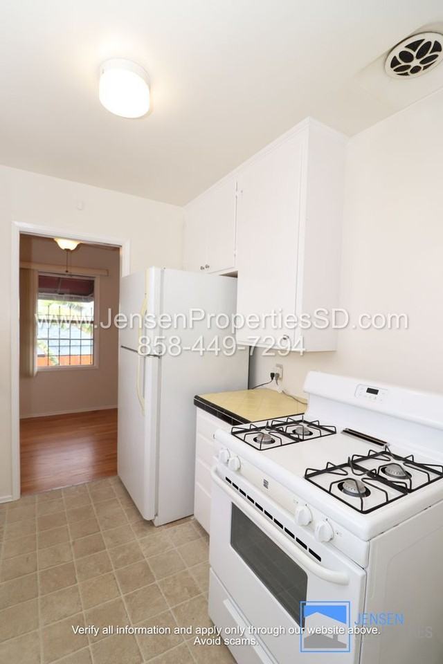 4253 50th St - Photo 2 of 7