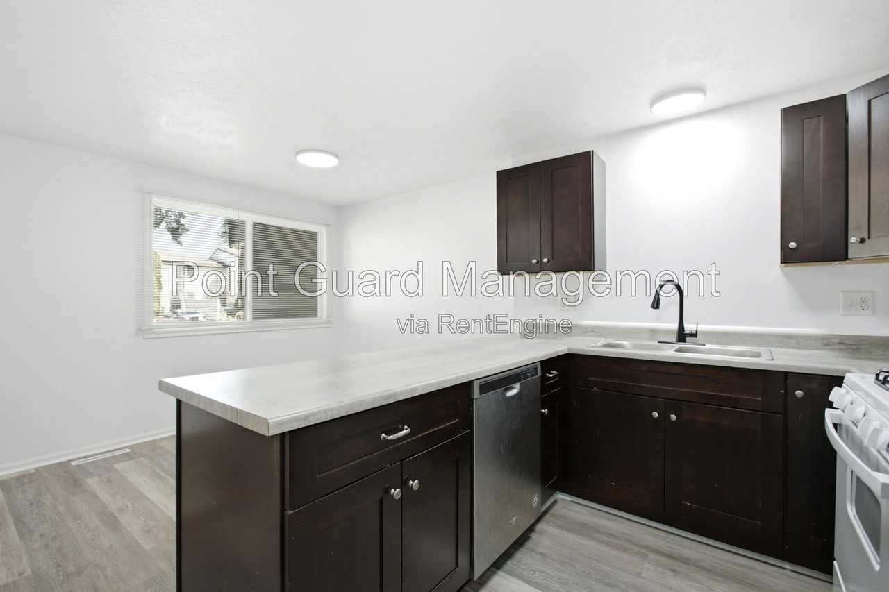 3038 E Bragstad Dr - Photo 5 of 38