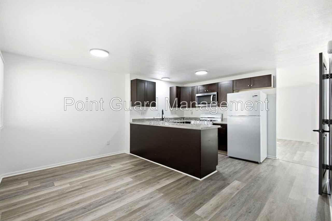 3038 E Bragstad Dr - Photo 6 of 38