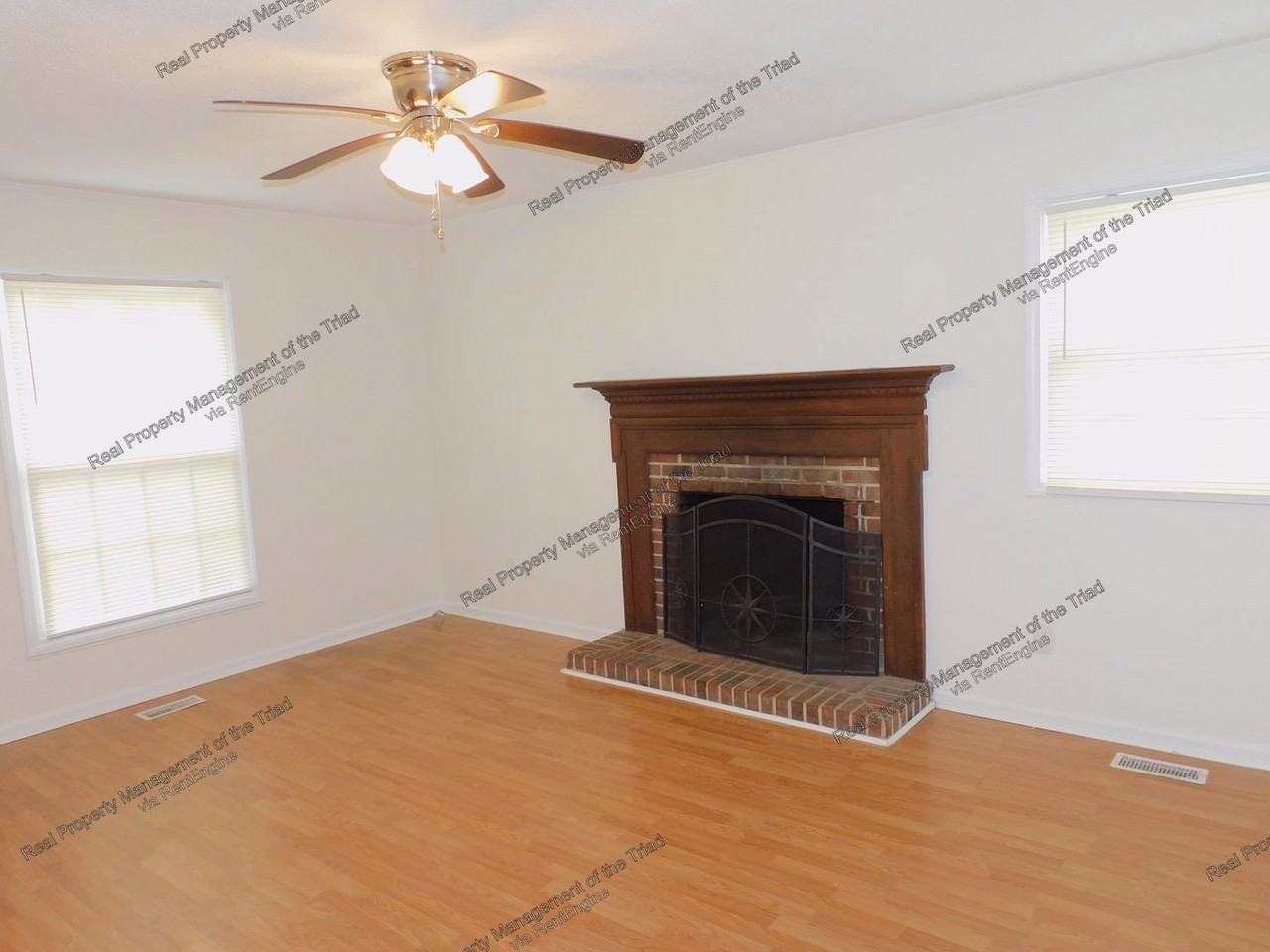1901 Boulding Ave - Photo 4 of 23