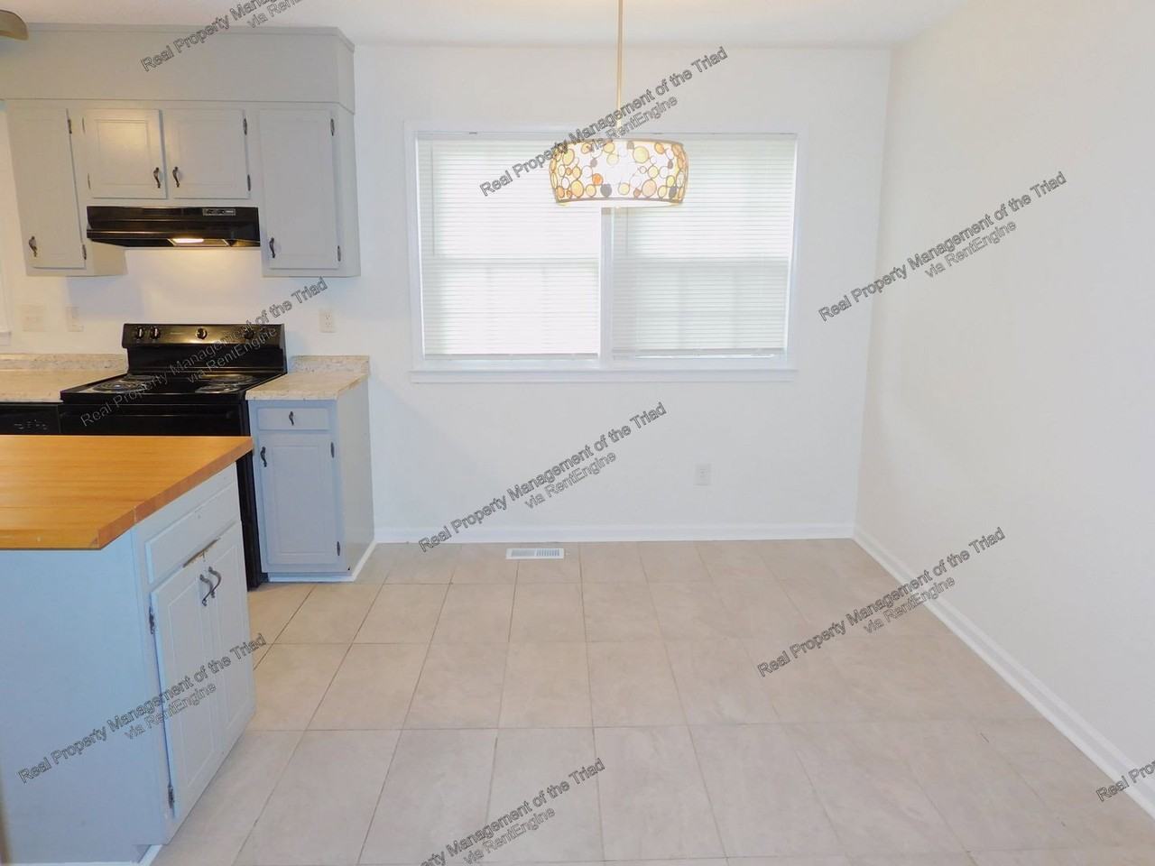1901 Boulding Ave - Photo 5 of 23