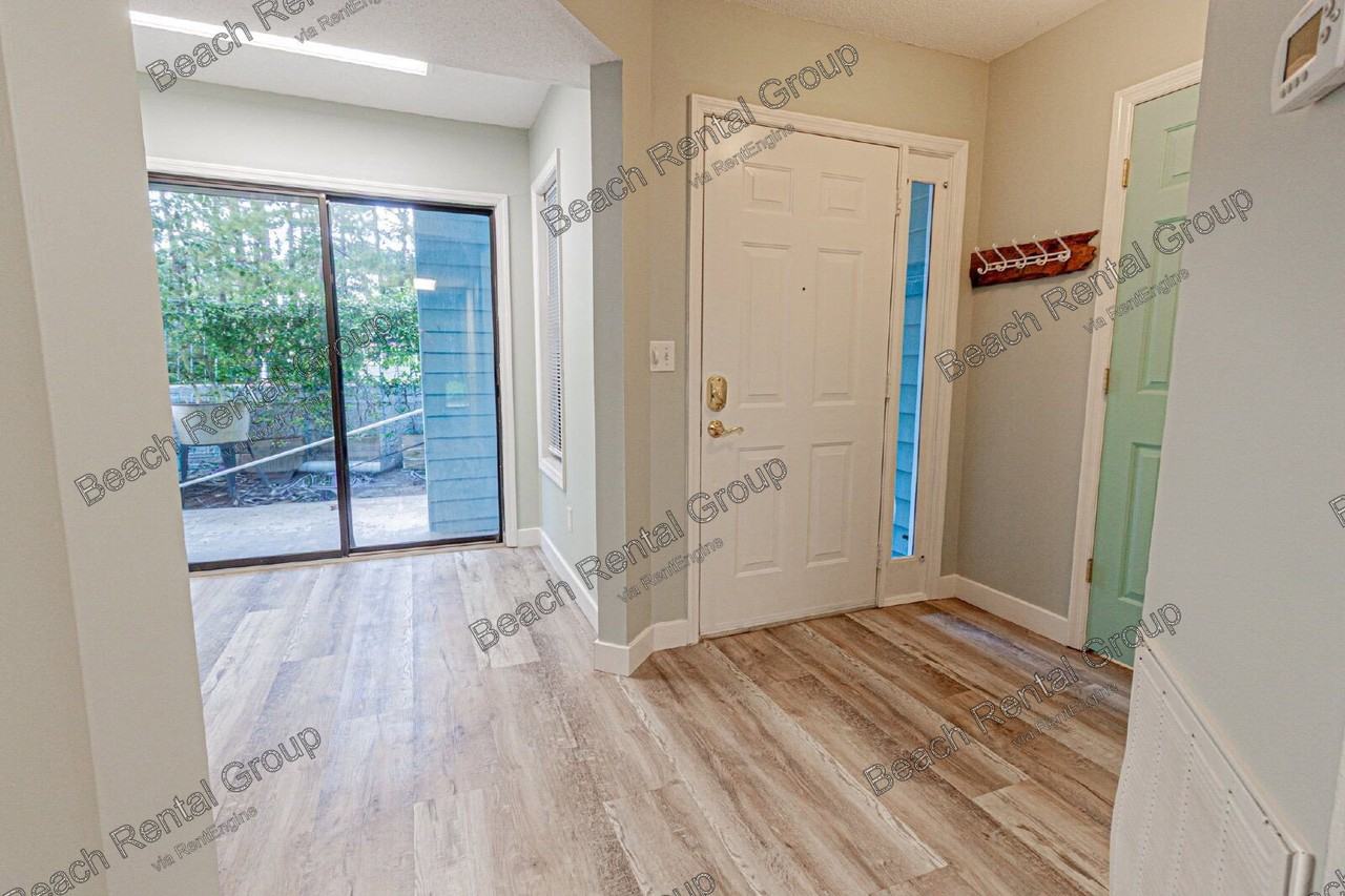 33 Shadow Moss Pl #33 - Photo 4 of 35