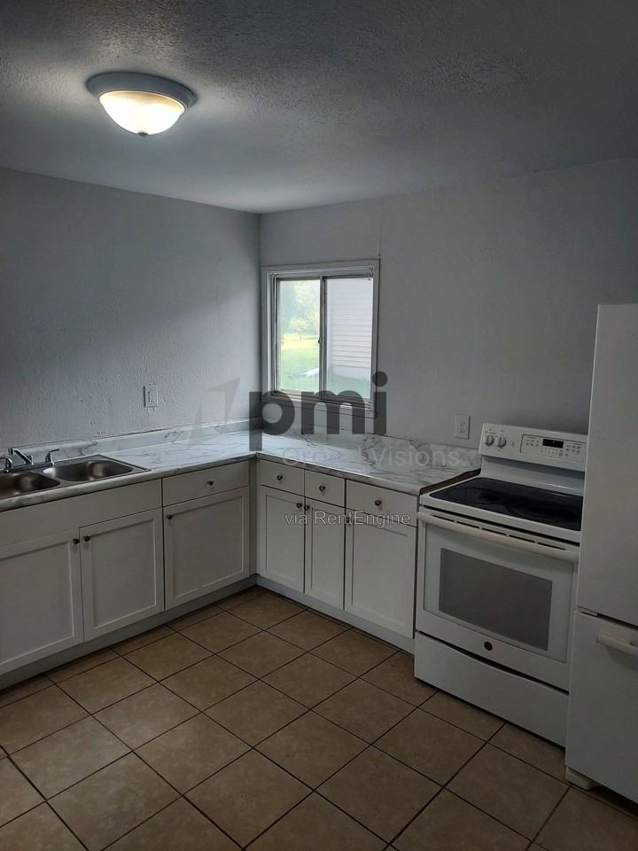 801 Cantrell Heights St - Photo 7 of 22