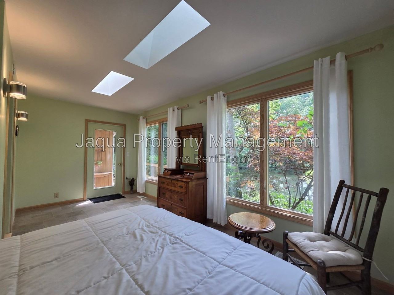 5120 Naomi Rd - Photo 2 of 39
