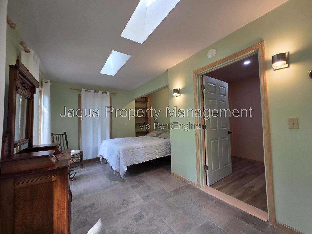 5120 Naomi Rd - Photo 4 of 39