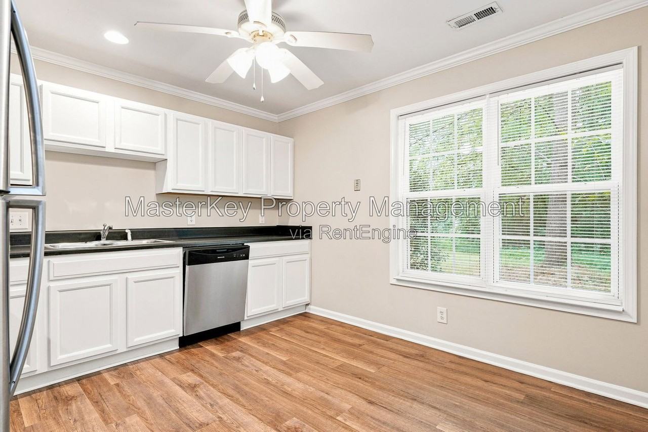 69 Red Ln - Photo 3 of 30