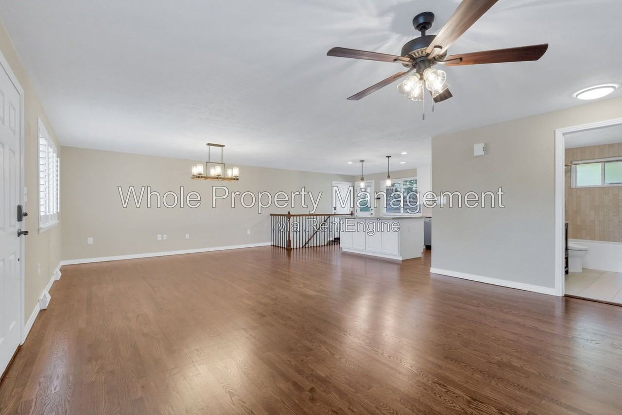 7085 W 71st Ave - Photo 3 of 27