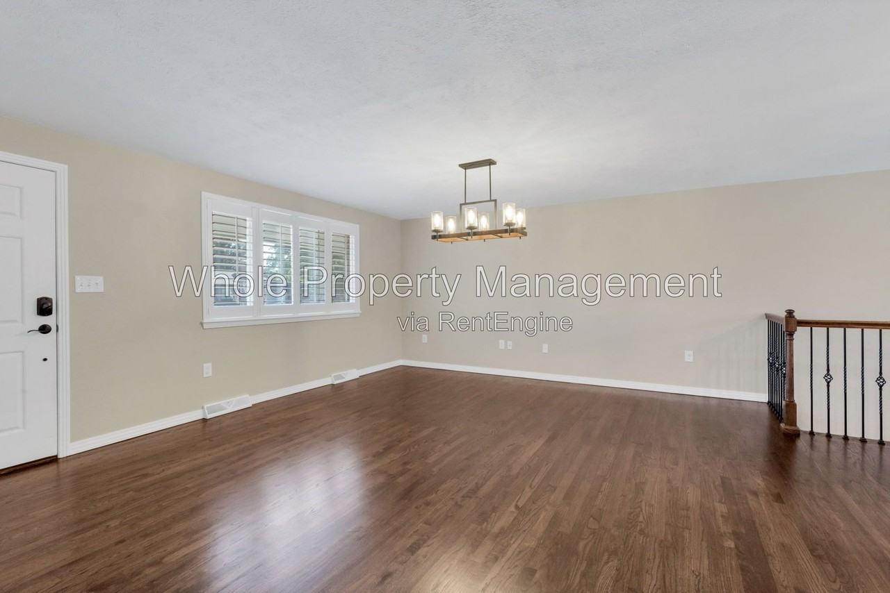 7085 W 71st Ave - Photo 4 of 27