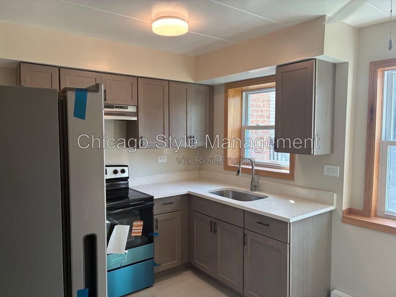 18 E 137th St #1 - Photo 4 of 10
