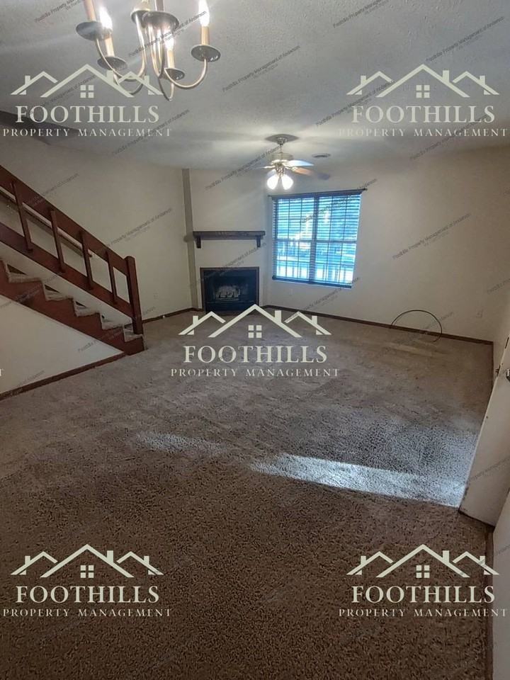 4406 Lexington Way - Photo 2 of 20