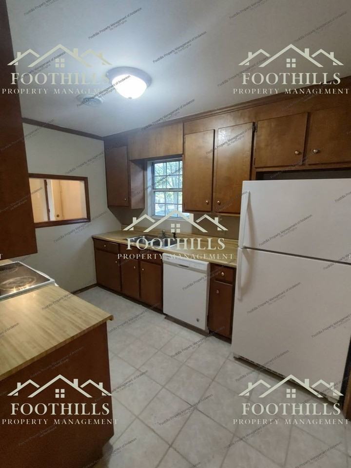 4406 Lexington Way - Photo 6 of 20
