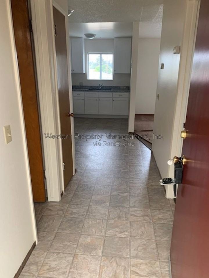 800 24th Ave #18 - Photo 4 of 4