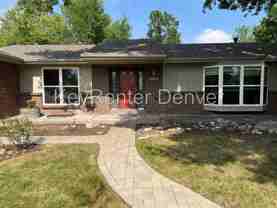 1070 S Elmira St - Photo 1 of 1