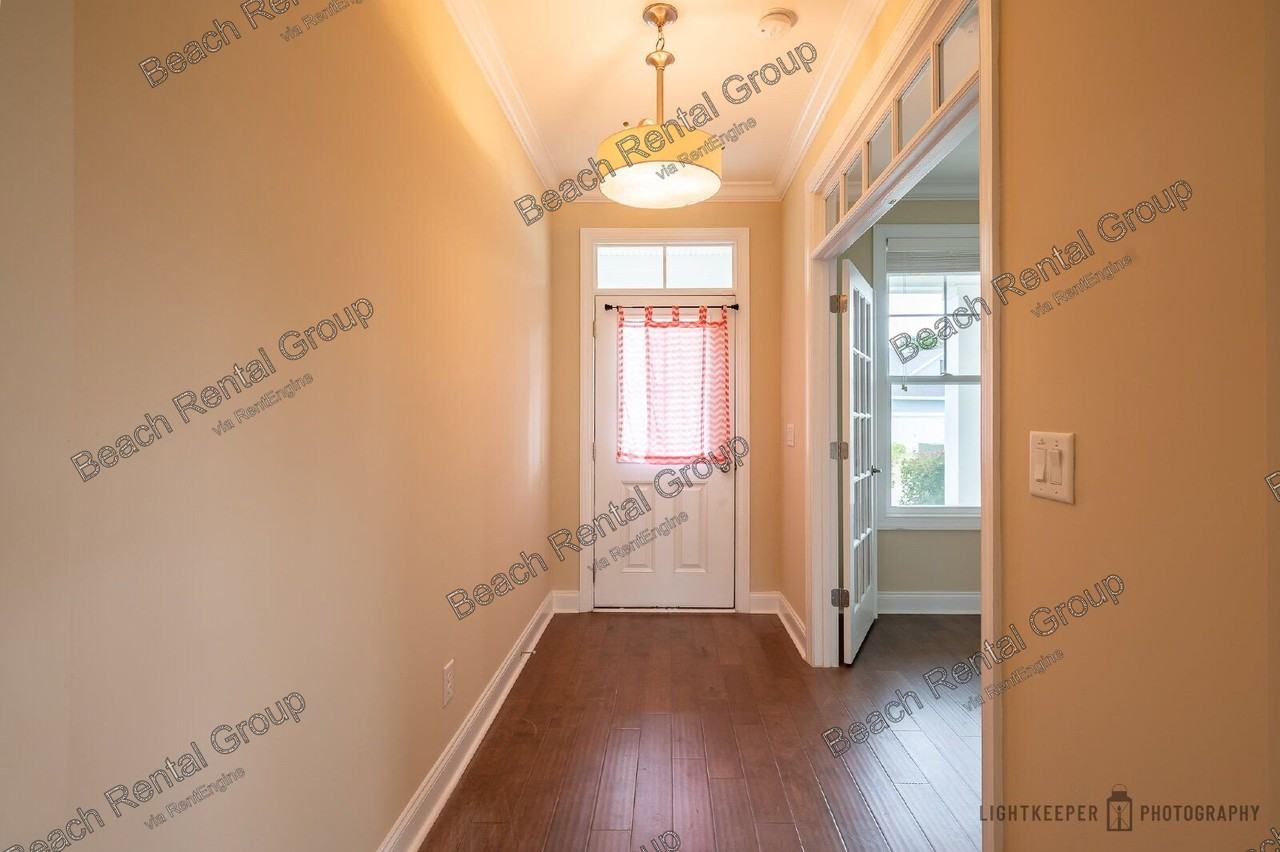 121 Champions Village Dr - Photo 4 of 26