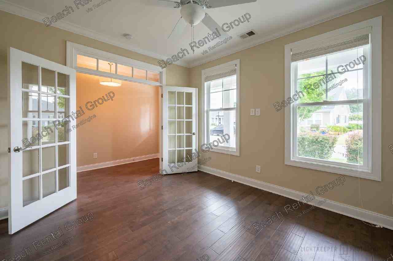 121 Champions Village Dr - Photo 5 of 26