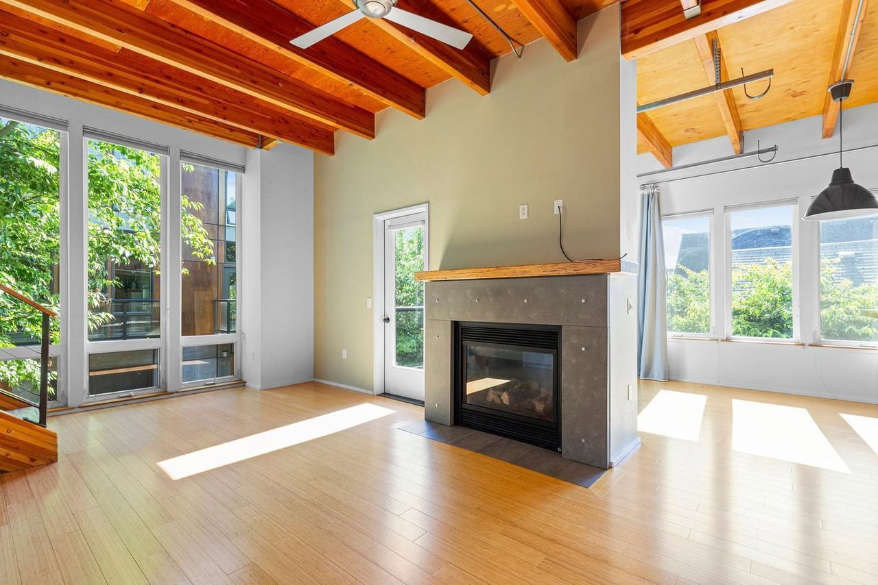 500 Ne Brazee St #1B - Photo 4 of 25