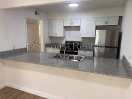 featured image of 736 Courthouse Rd #102
