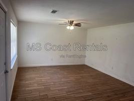featured image of 736 Courthouse Rd #102