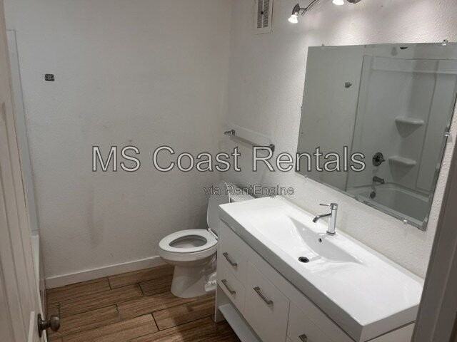 736 Courthouse Rd #102 - Photo 7 of 13