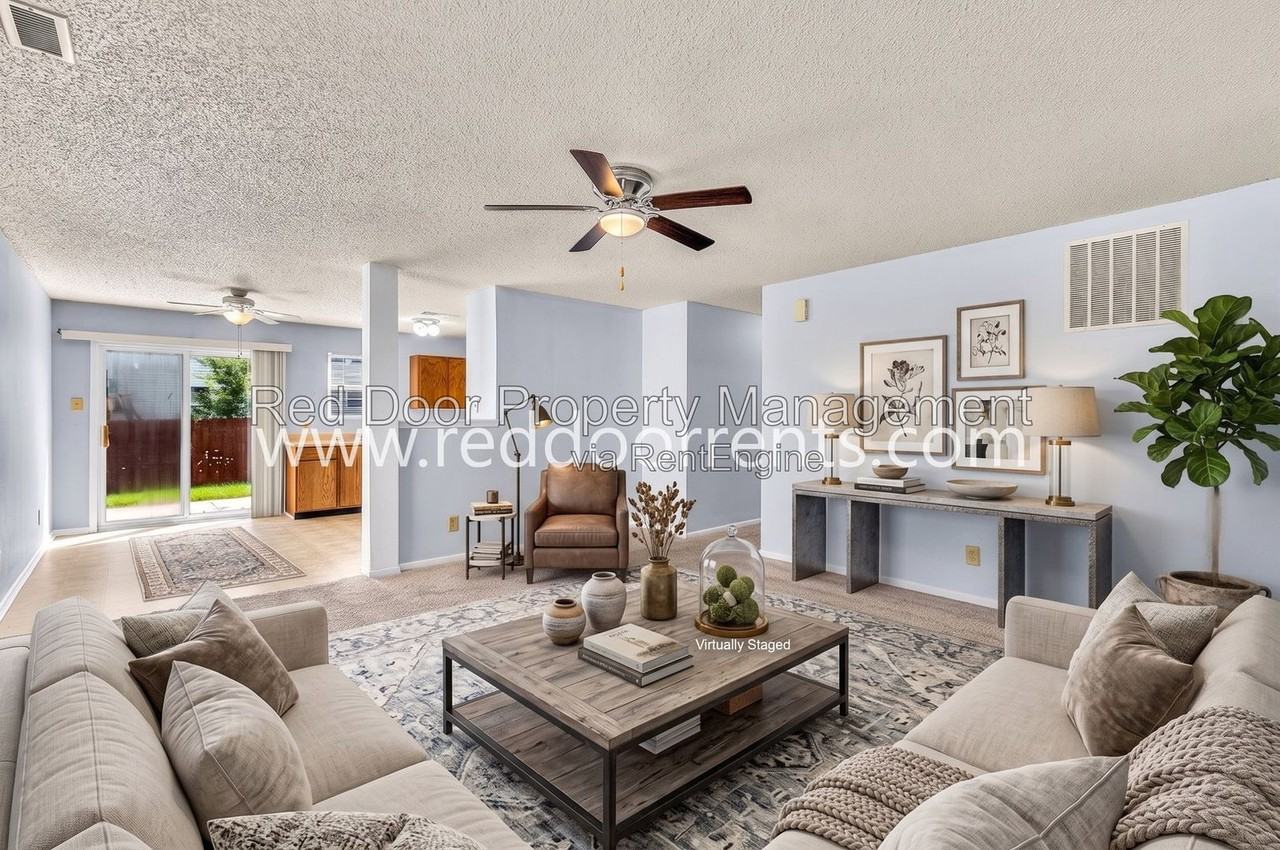9569 W Constellation Dr - Photo 2 of 42