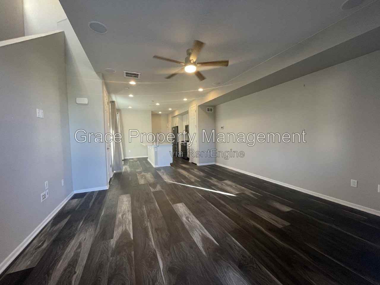 9661 Truckee St - Photo 4 of 24