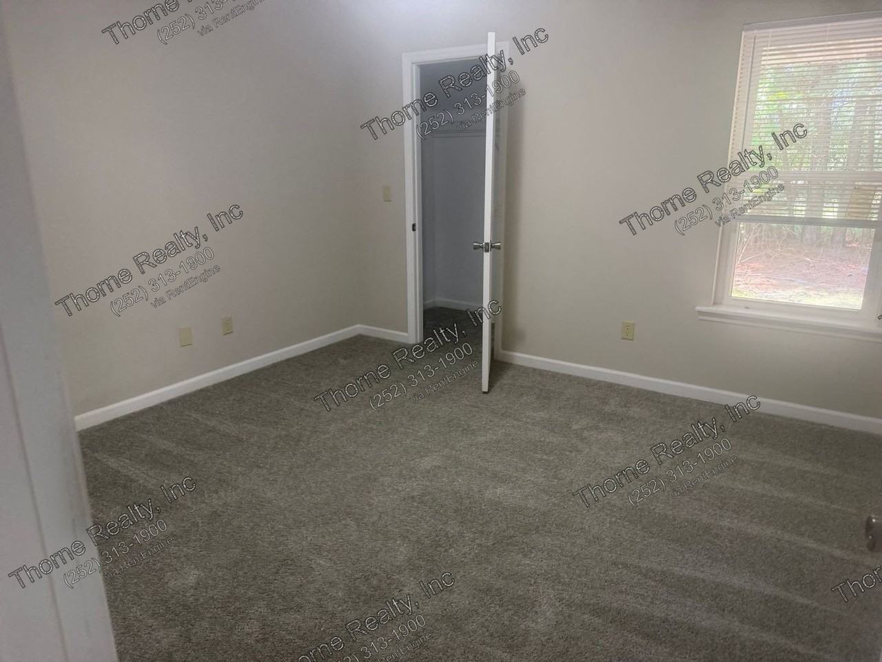 2266 Sherwood Ave #B - Photo 2 of 6