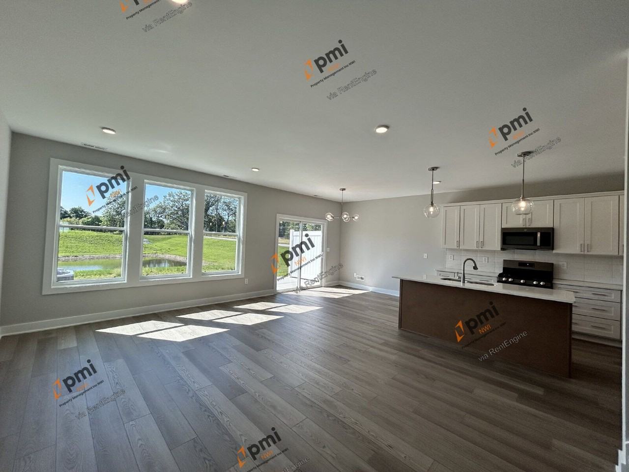 1942 N Park Rd - Photo 2 of 18