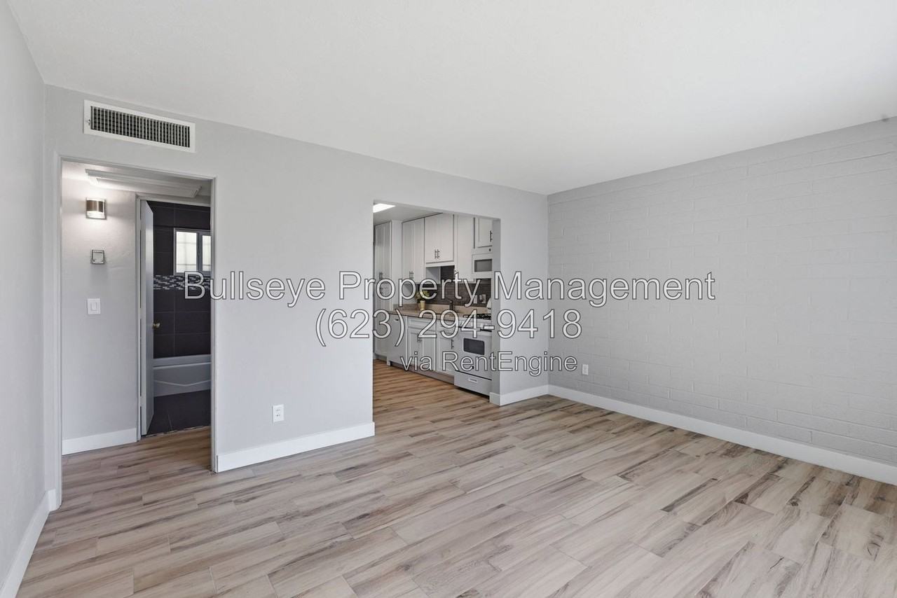 1921 E Osborn Rd - Photo 6 of 18