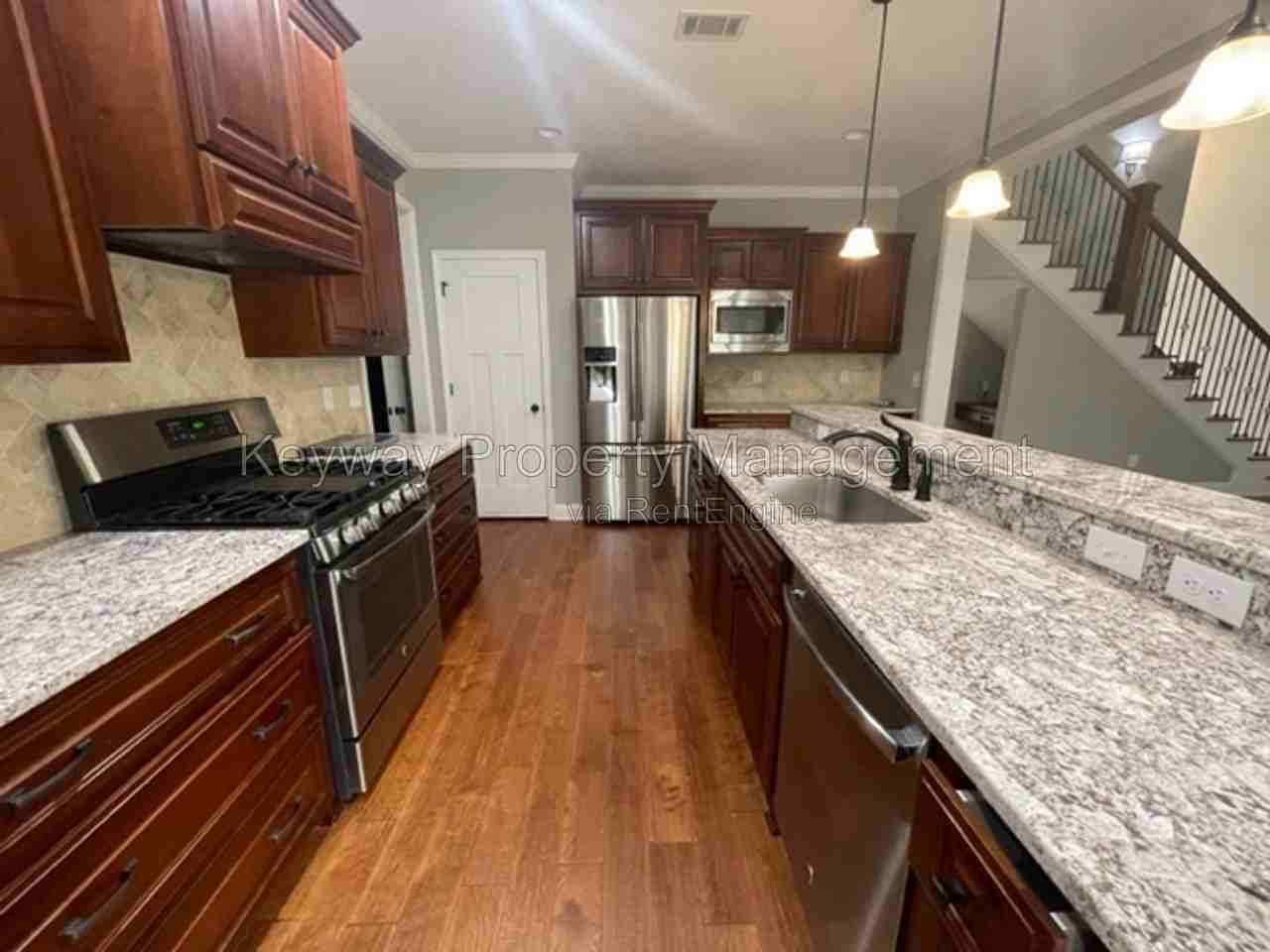 3167 Lake Norman Dr - Photo 7 of 19
