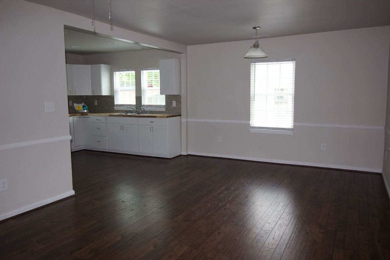 702 Bancroft Ave - Photo 4 of 23