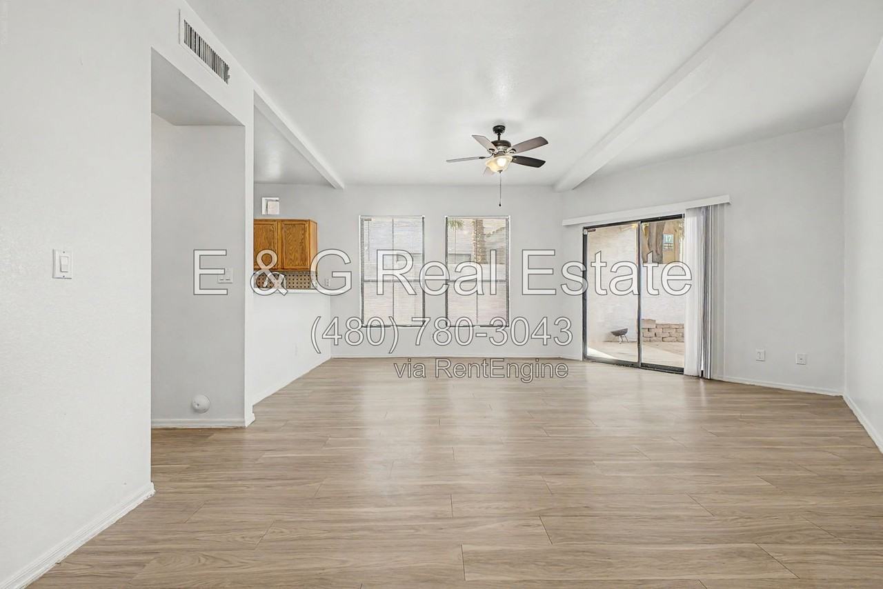 280 S Elizabeth Way #4 - Photo 5 of 33