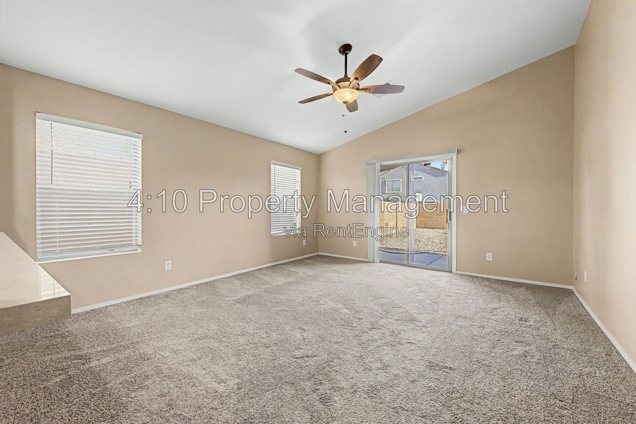2197 W Central Ave - Photo 5 of 28